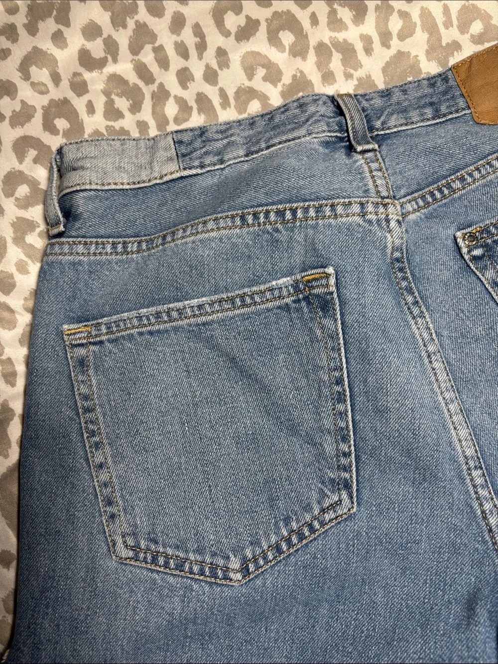 &Denim Mid-Rise Distressed Blue Denim Shorts